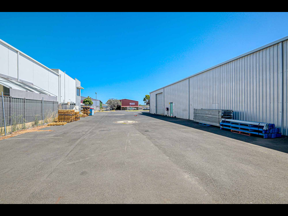 13 Gibbons Road, Davenport WA 6230
