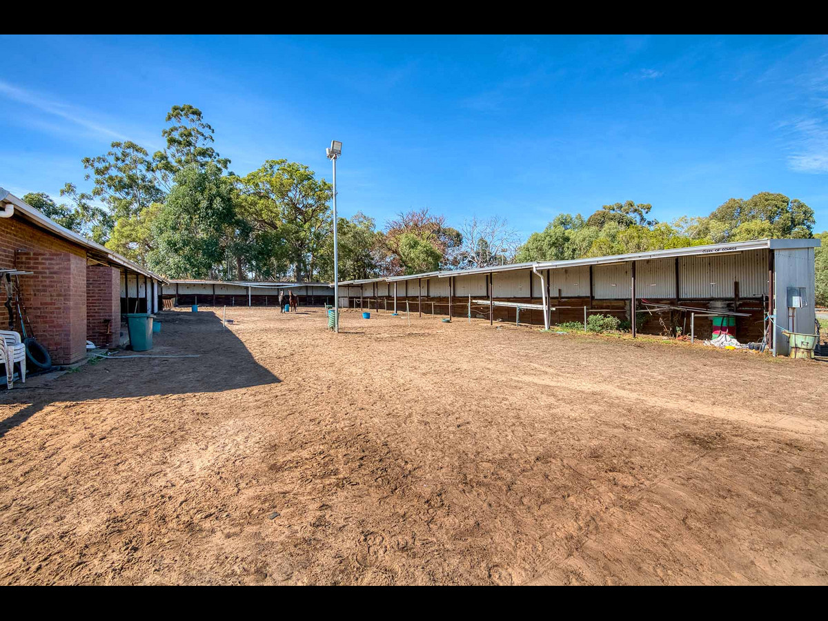18 Peterson Road, Warawarrup WA 6220