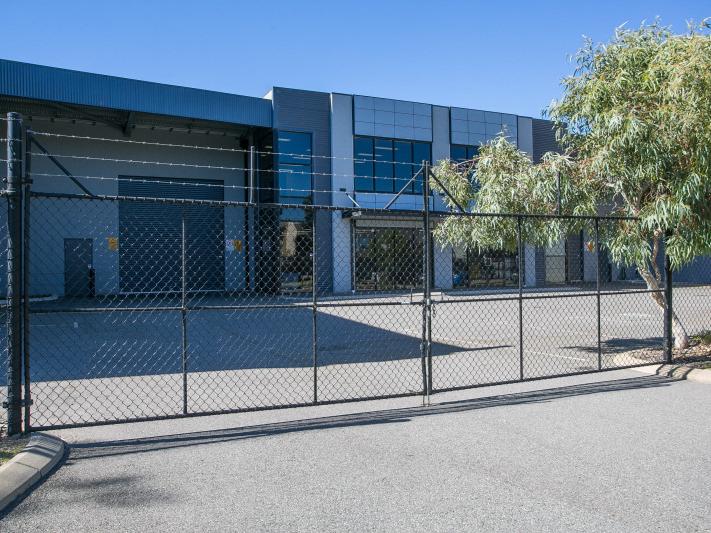29 Mordaunt Circuit, Canning Vale WA 6155