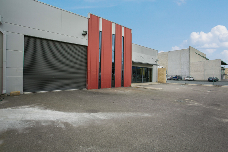 8 Mallaig Way, Canning Vale WA 6155