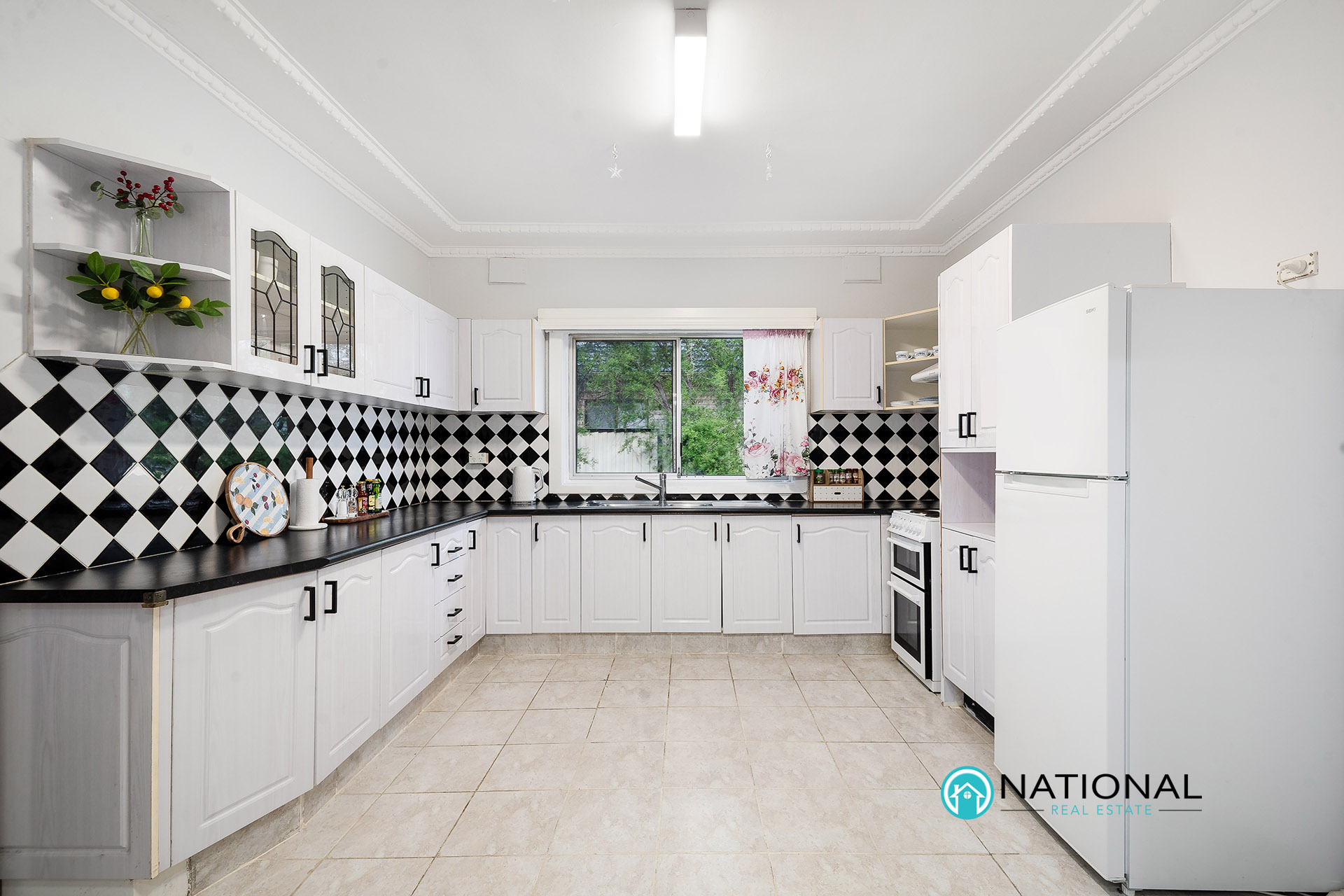 1 / 23 Hawksview Street, Merrylands