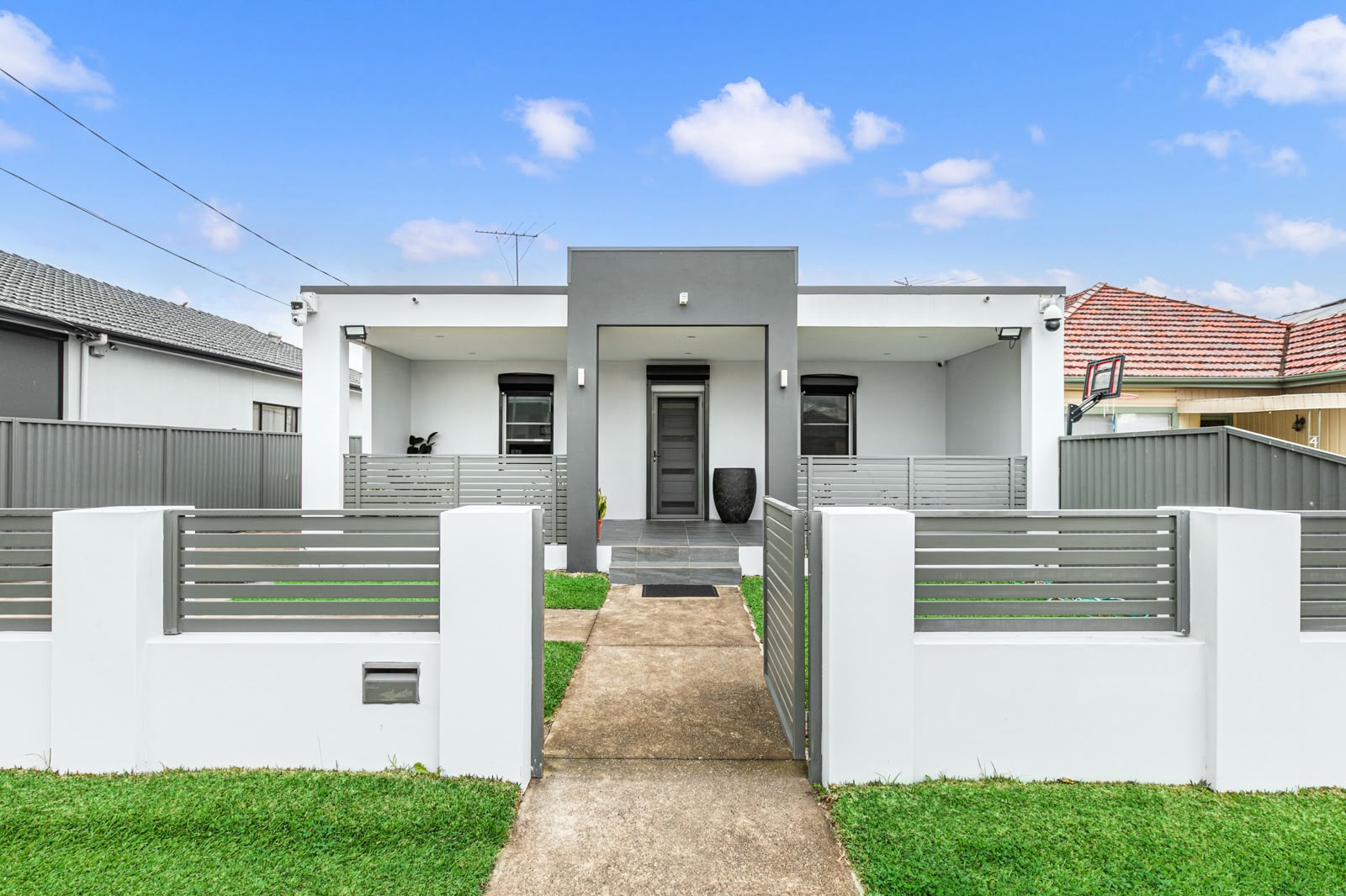 44 Woodstock Street, Guildford