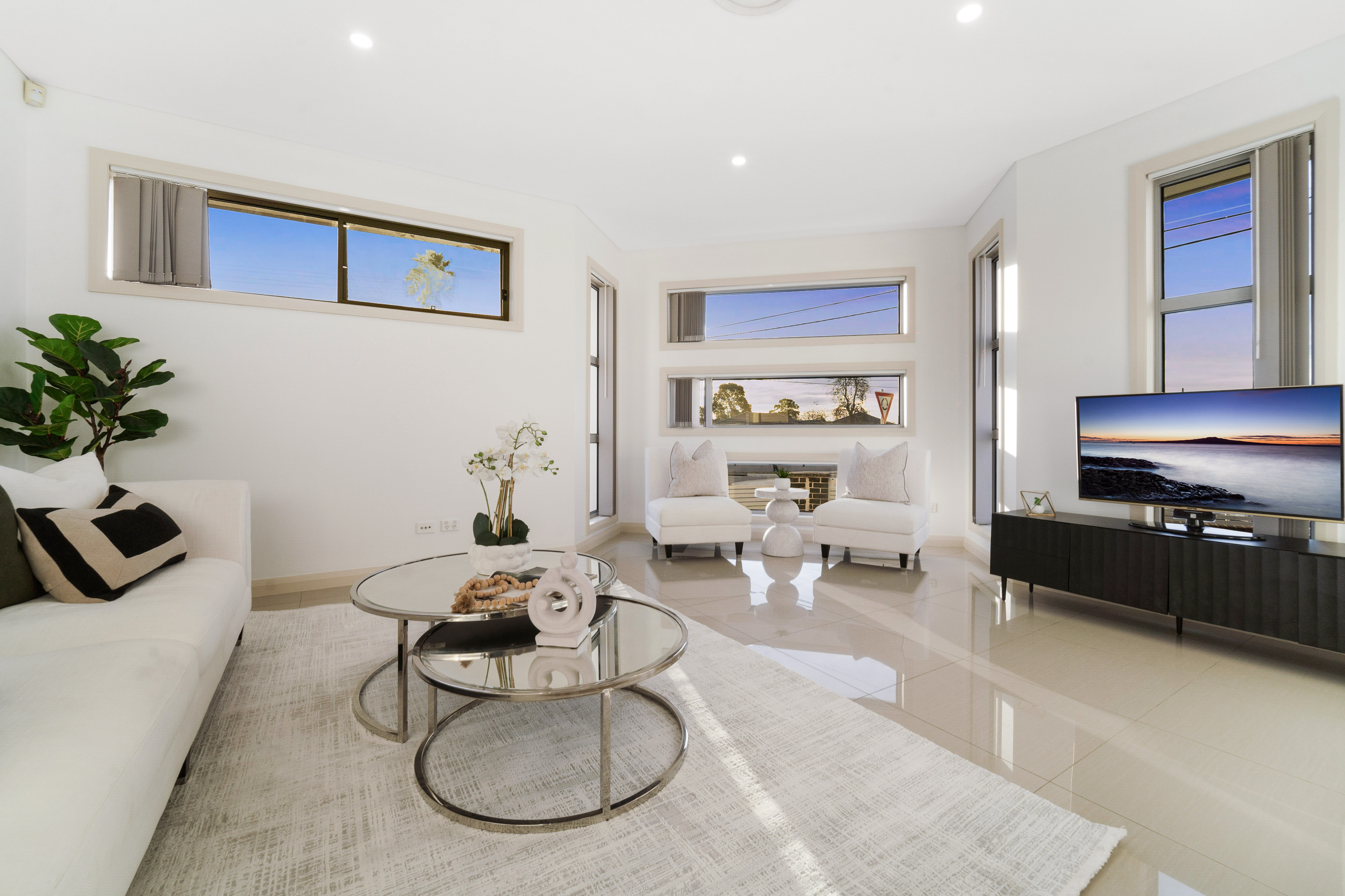 22 Rhodes Avenue, Guildford