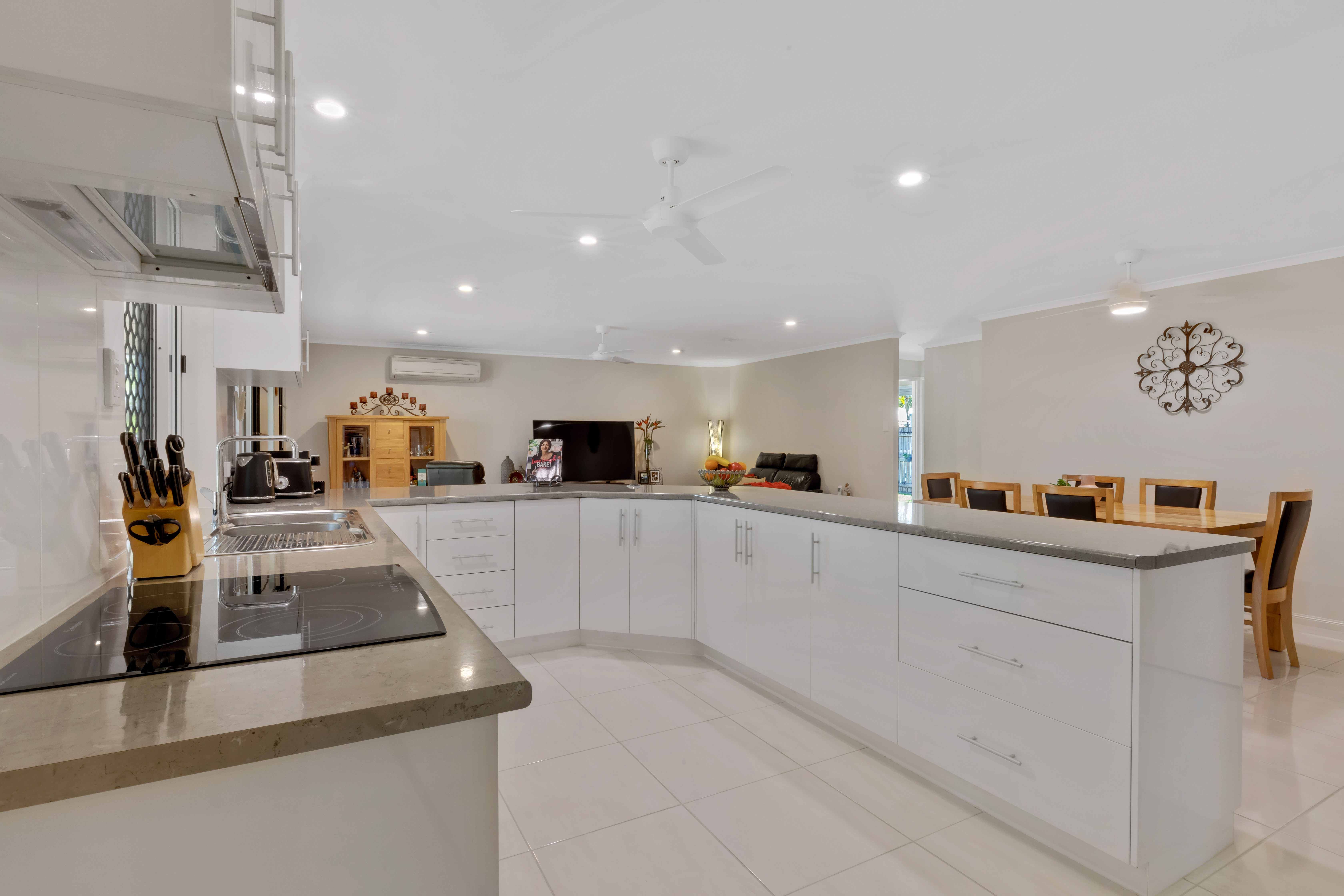 17 Border Street Glenella Queensland House for Sale RE/MAX Australia