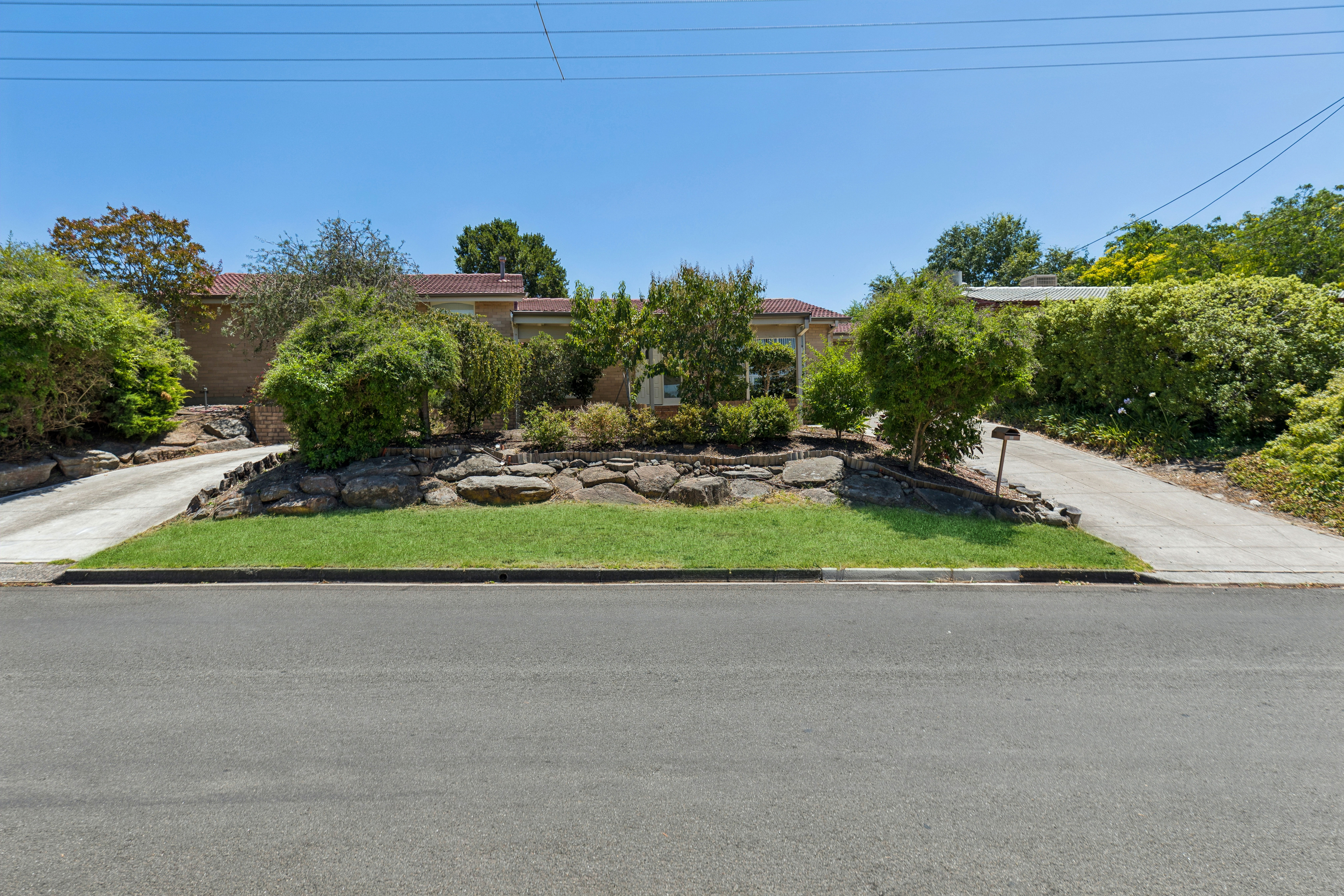 40 Birman Crescent, FLAGSTAFF HILL, SA 5159 2