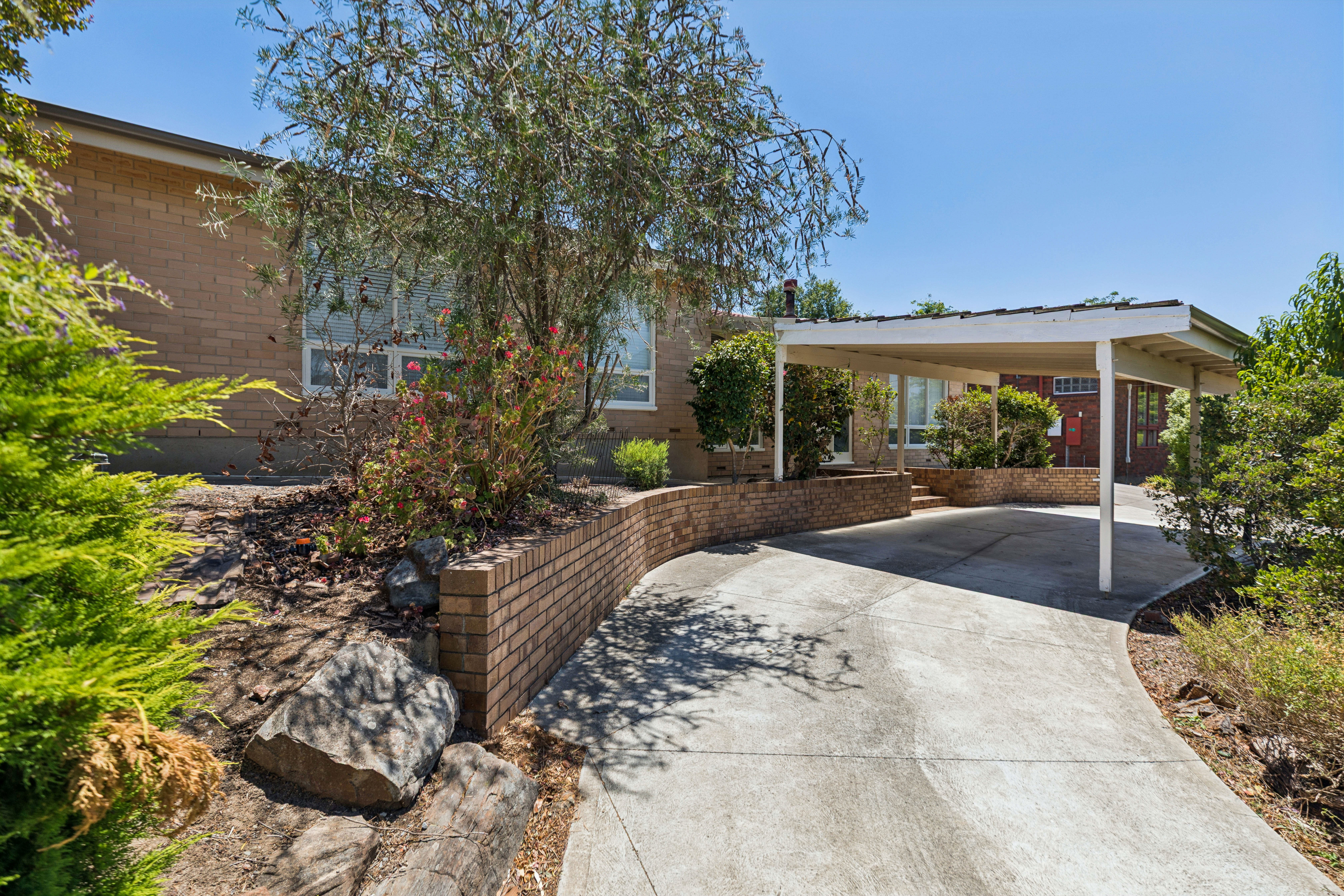 40 Birman Crescent, FLAGSTAFF HILL, SA 5159 3