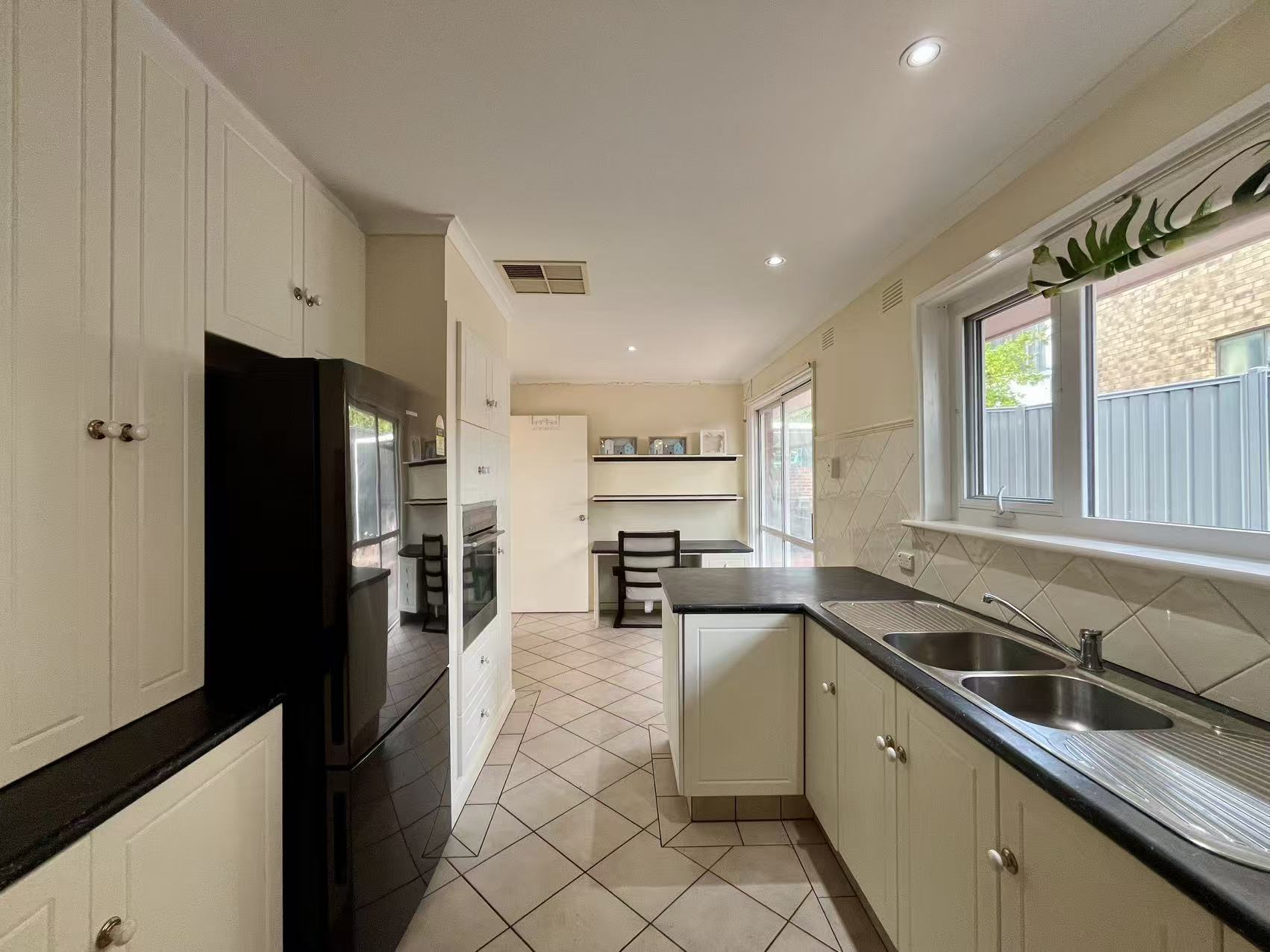 2 Kinedana Street, EDEN HILLS, SA 5050 7