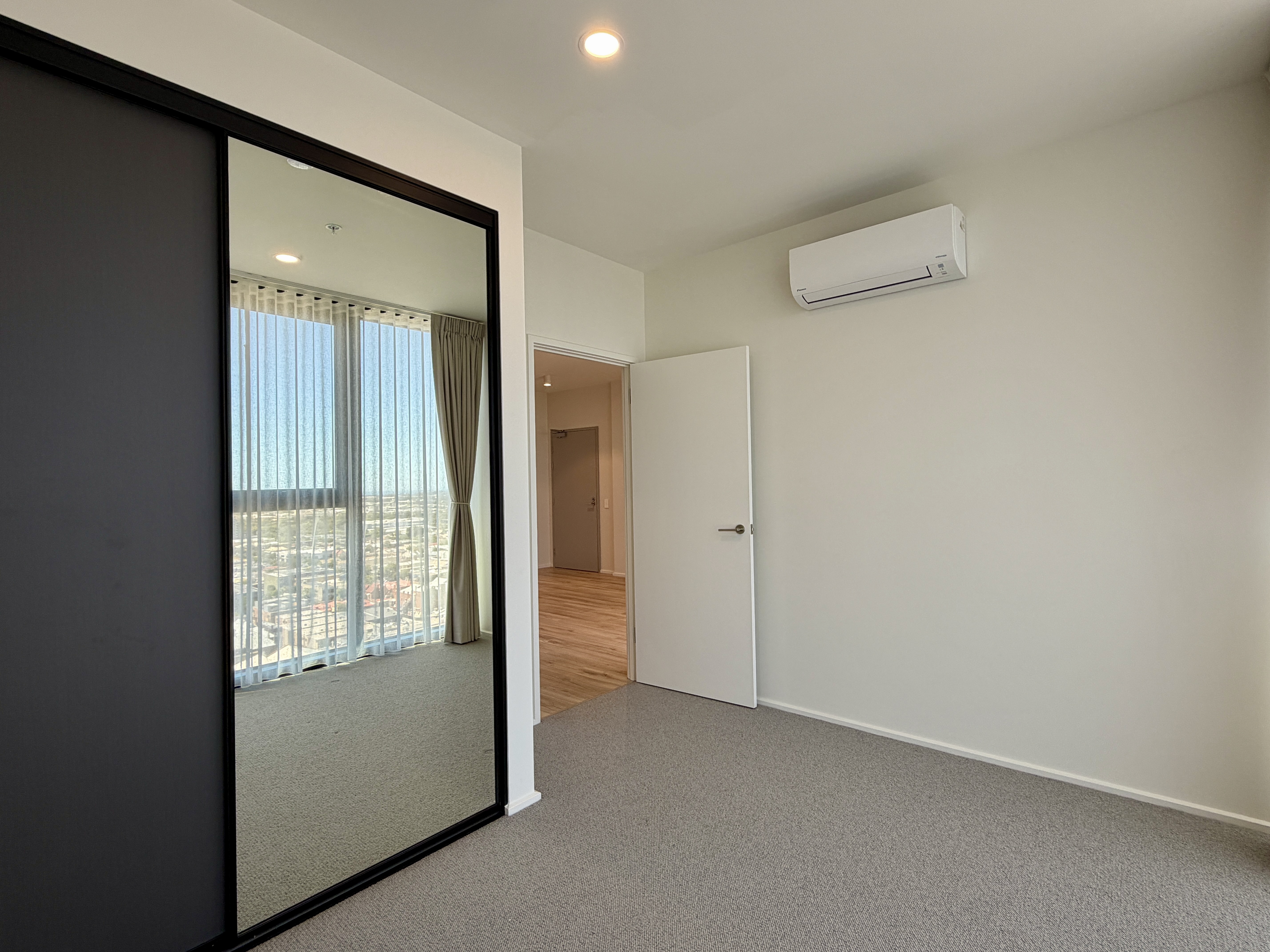 2002/6 Penaluna Place, ADELAIDE, SA 5000 8