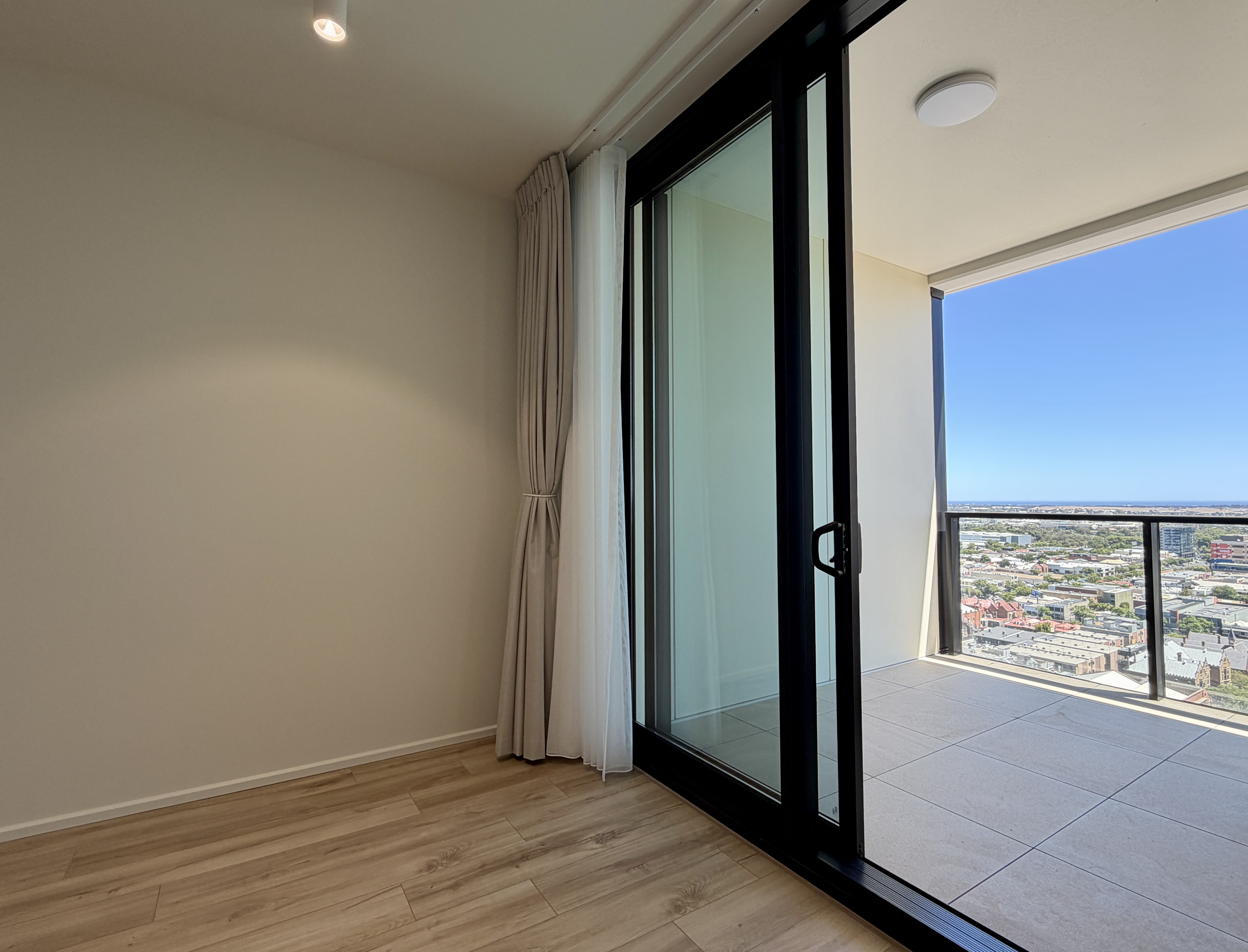 2002/6 Penaluna Place, ADELAIDE, SA 5000 6
