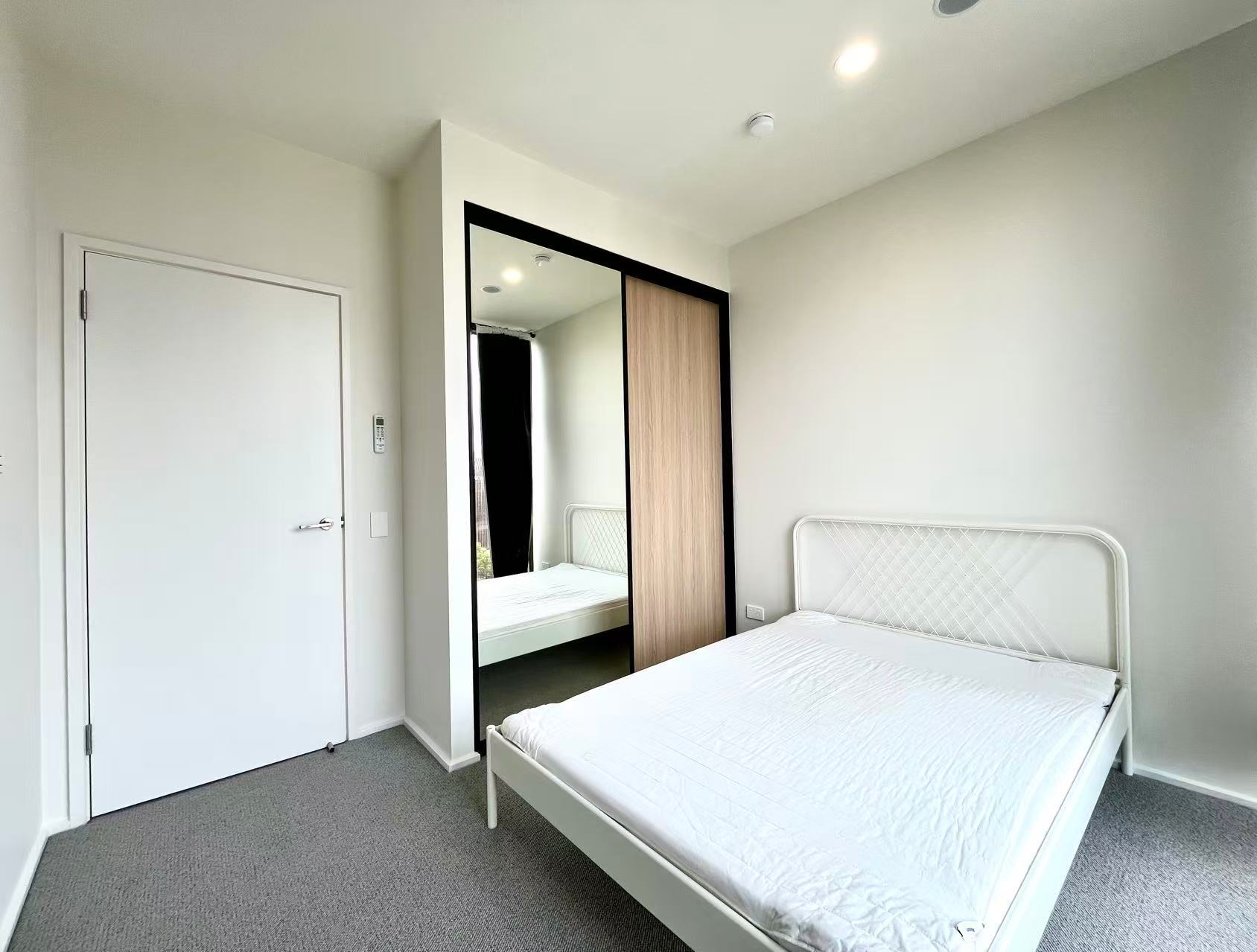1912/6 Penaluna Place, ADELAIDE, SA 5000 7