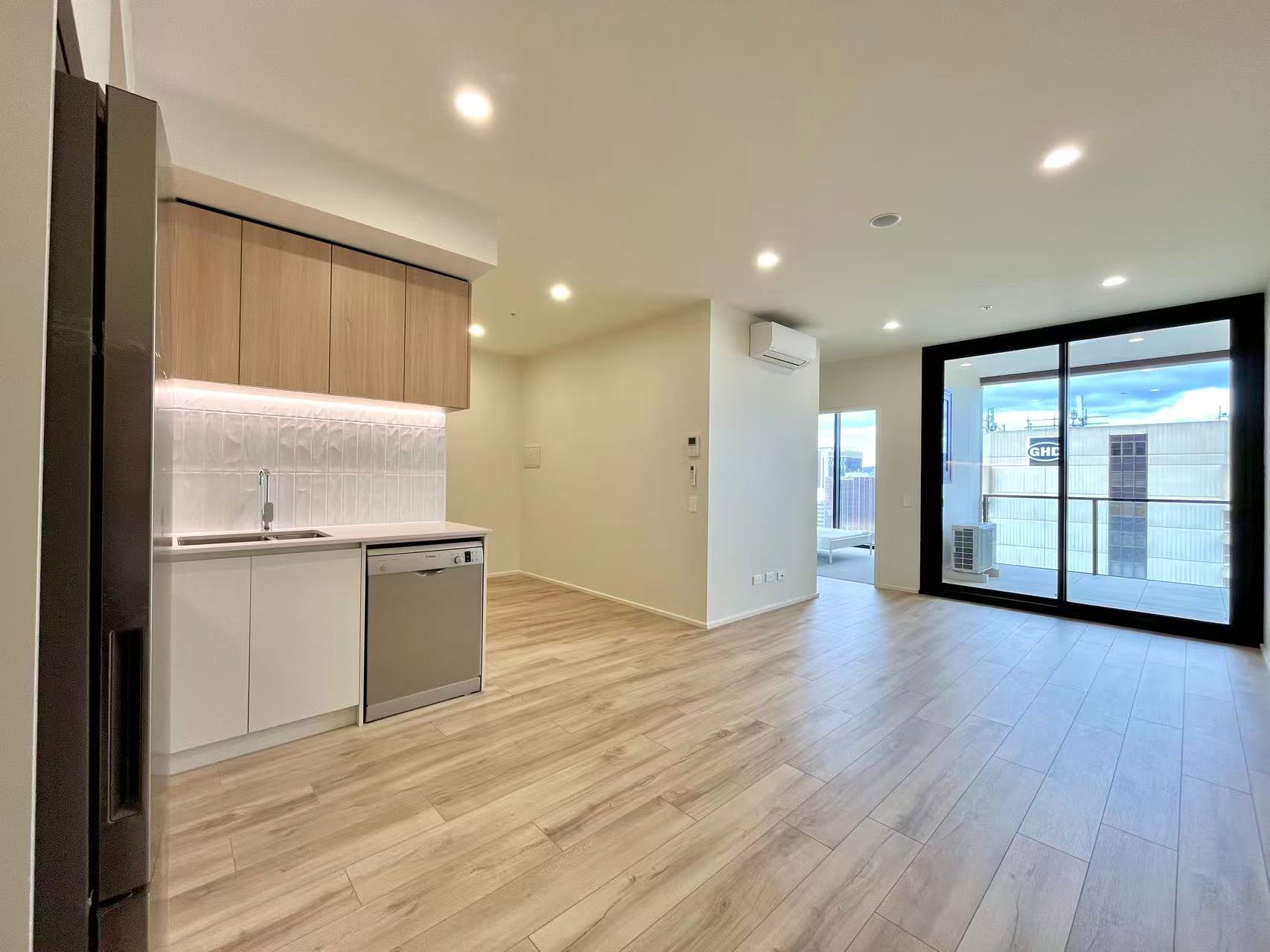 1912/6 Penaluna Place, ADELAIDE, SA 5000 3