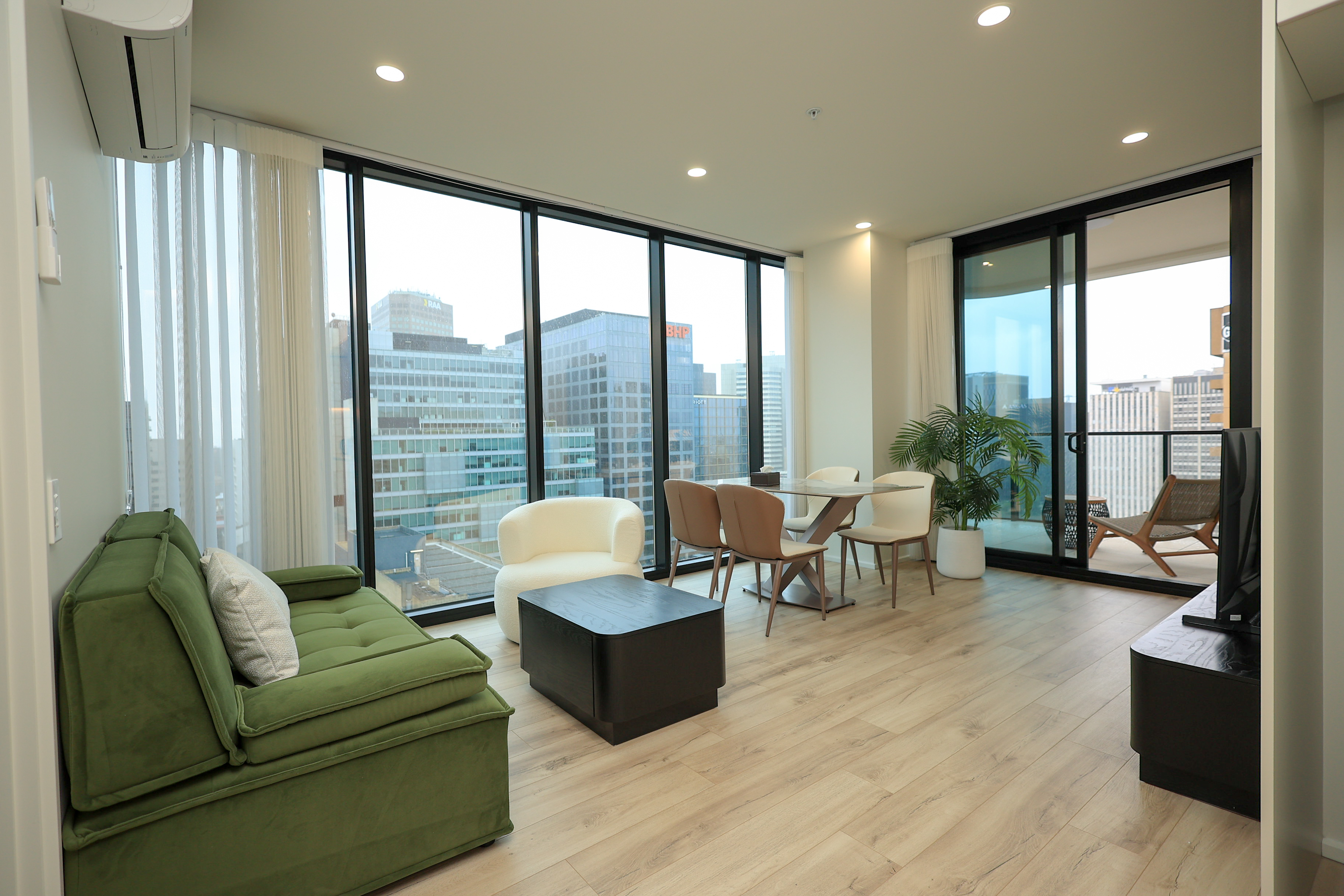 1610/6 Penaluna Place, ADELAIDE, SA 5000 3