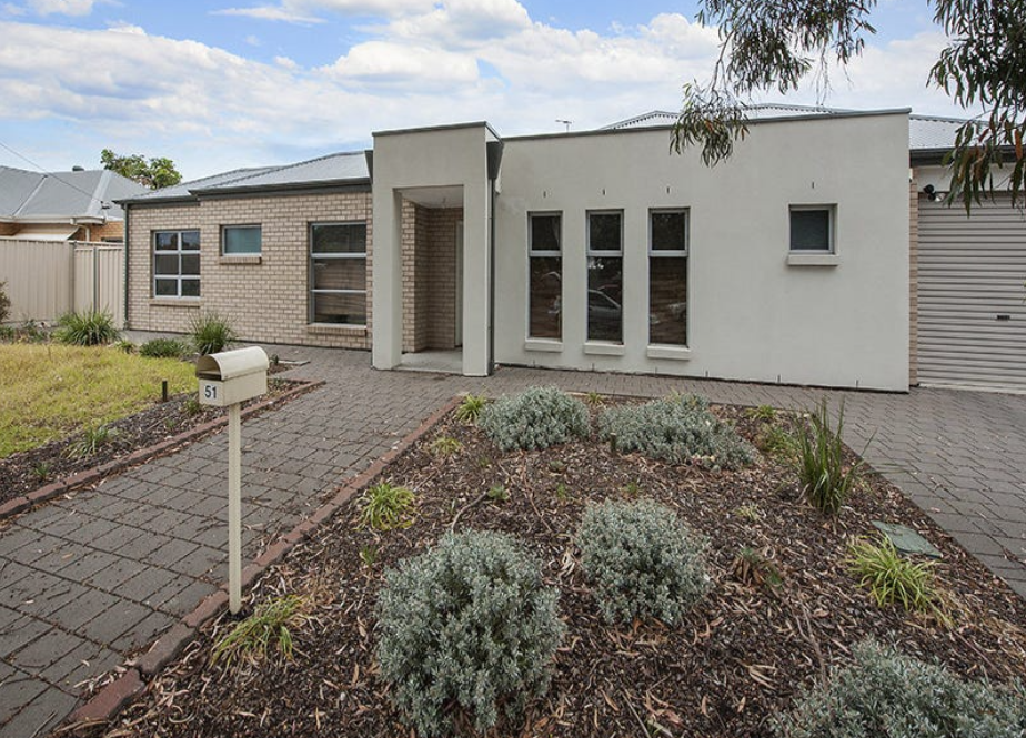 51 Thorne Crescent, MITCHELL PARK, SA 5043 2