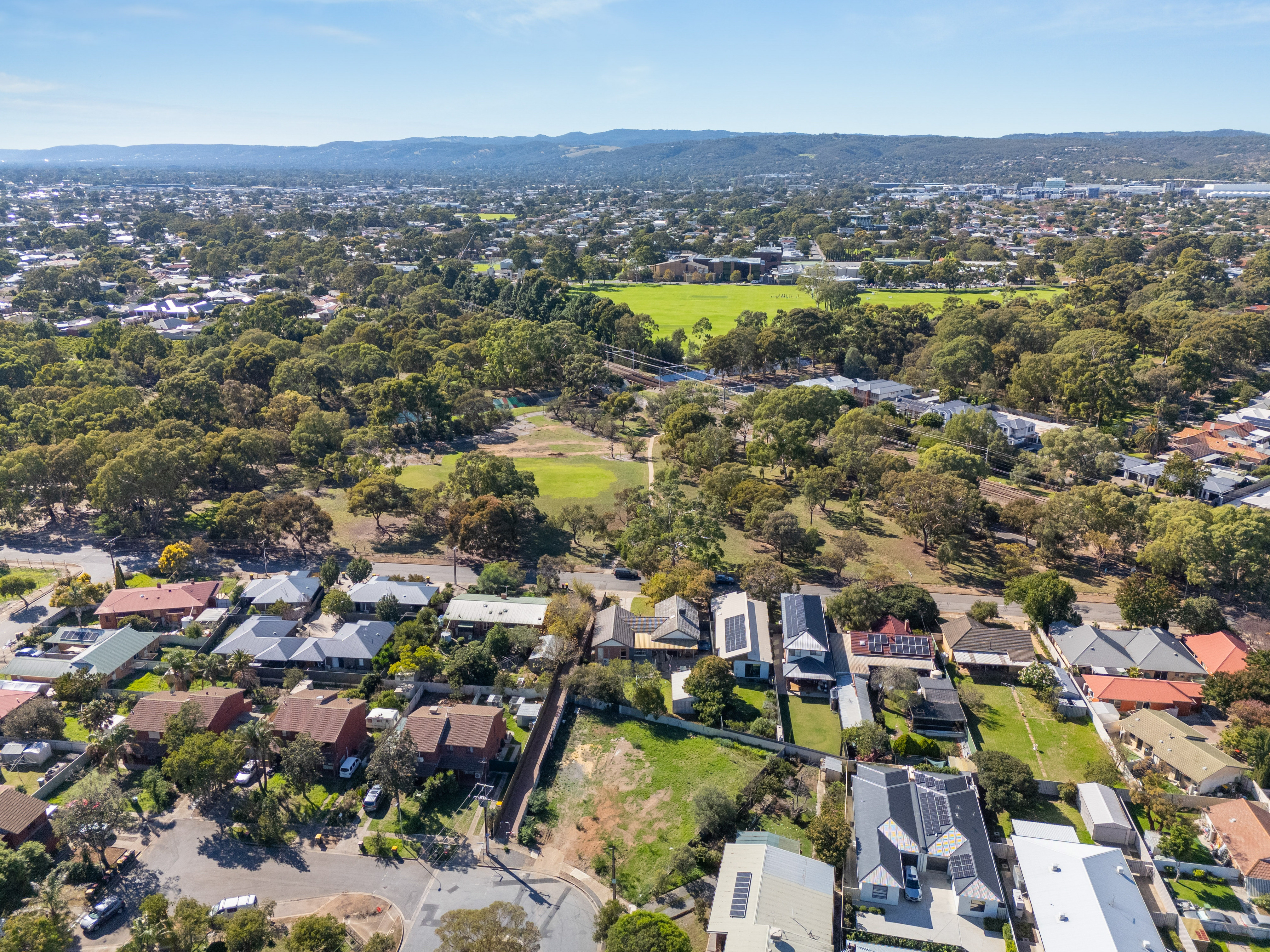 77 Bombay Street, OAKLANDS PARK, SA 5046 27
