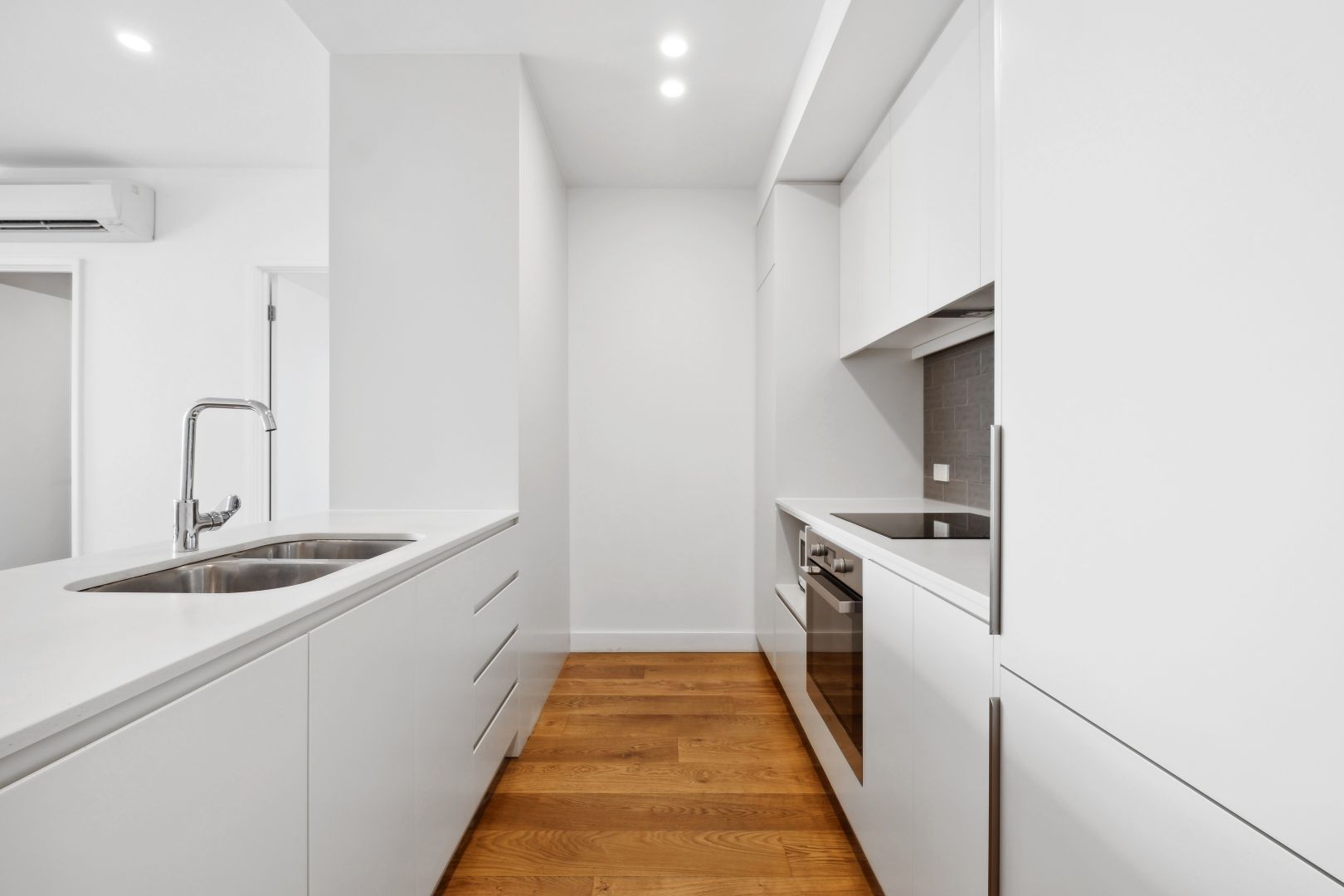 1210/156 Wright Street, ADELAIDE, SA 5000 4
