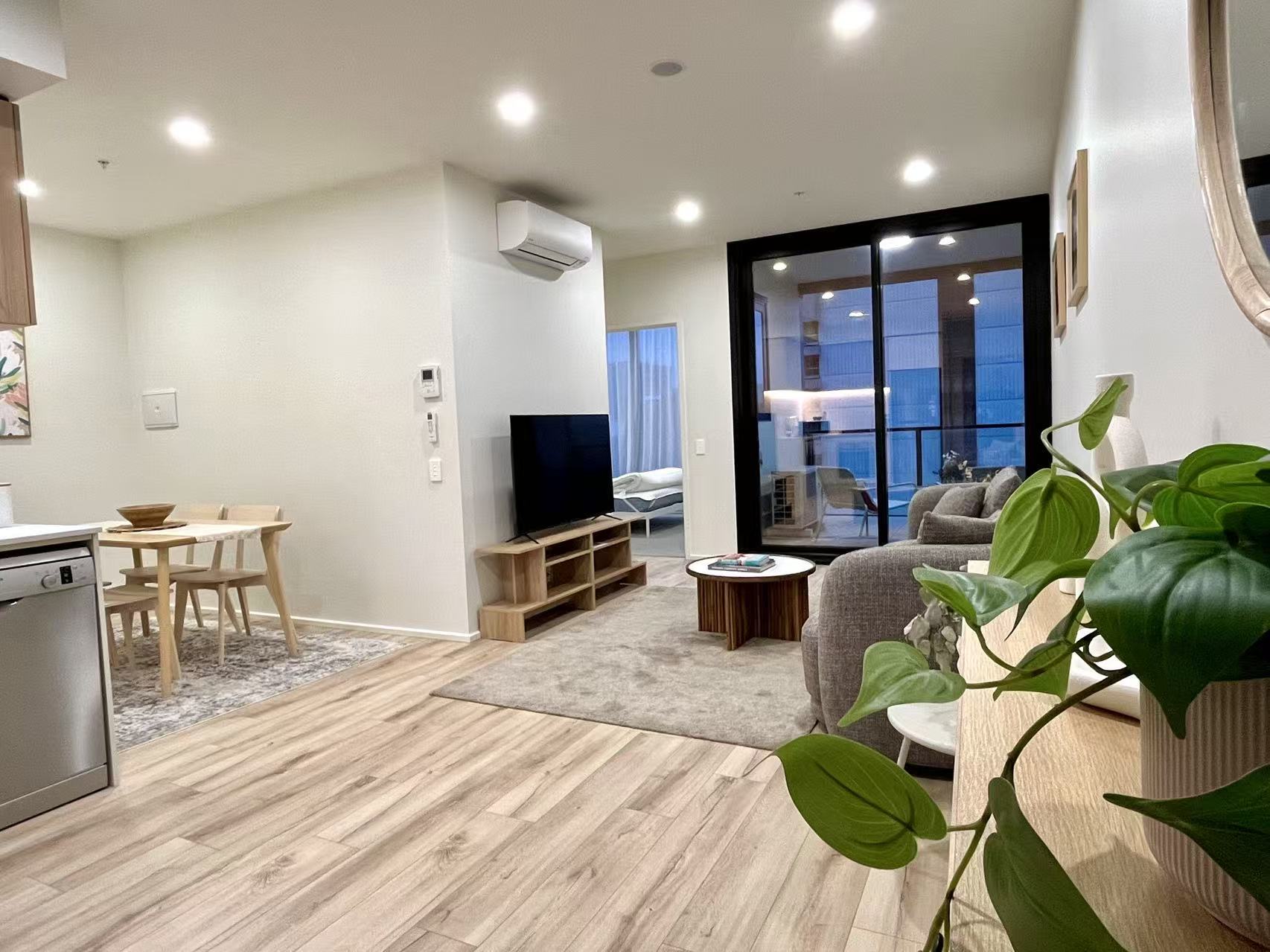 1512/6 Penaluna Place, ADELAIDE, SA 5000 2