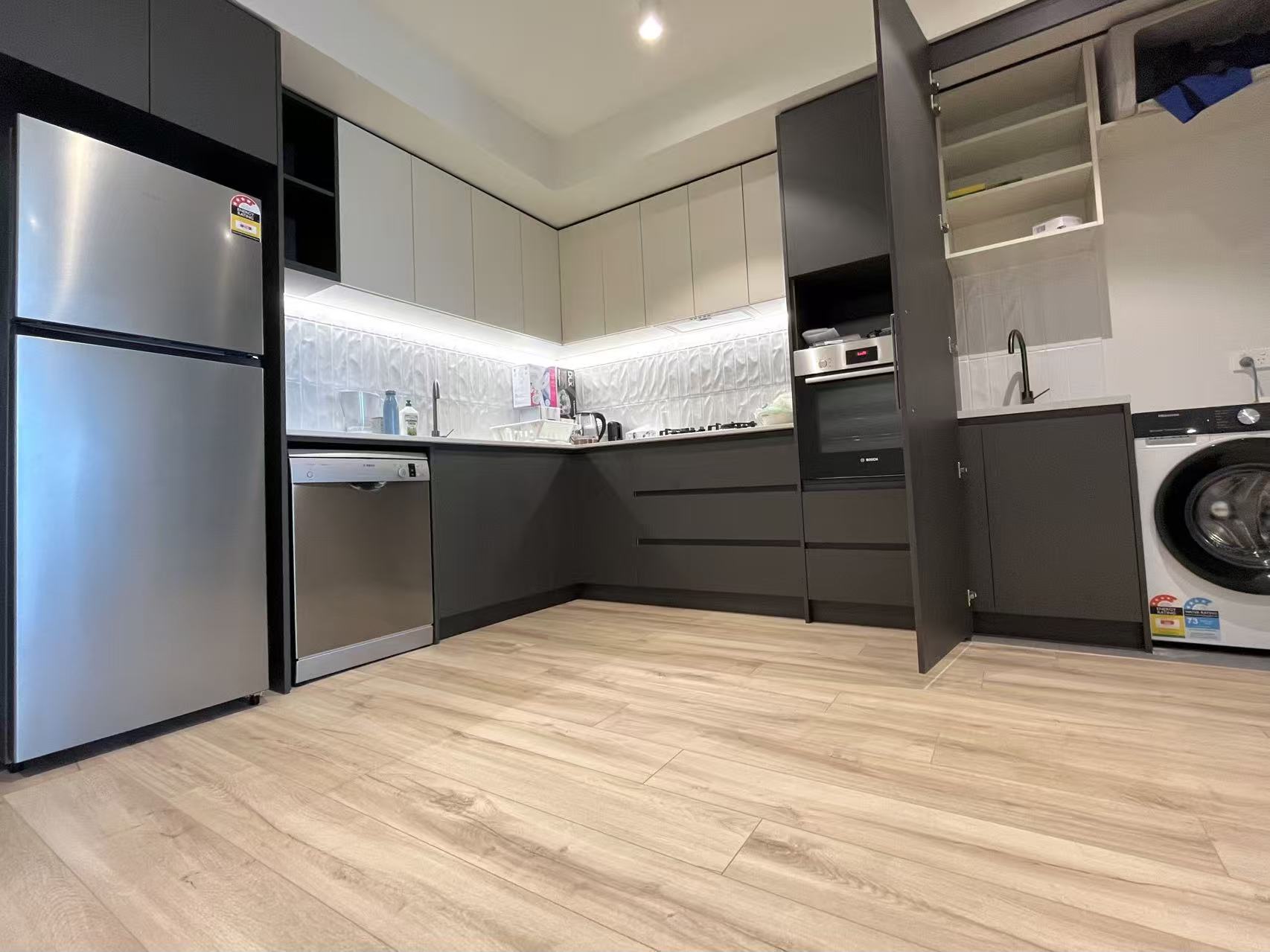 2806/6 Penaluna Place, ADELAIDE, SA 5000 8