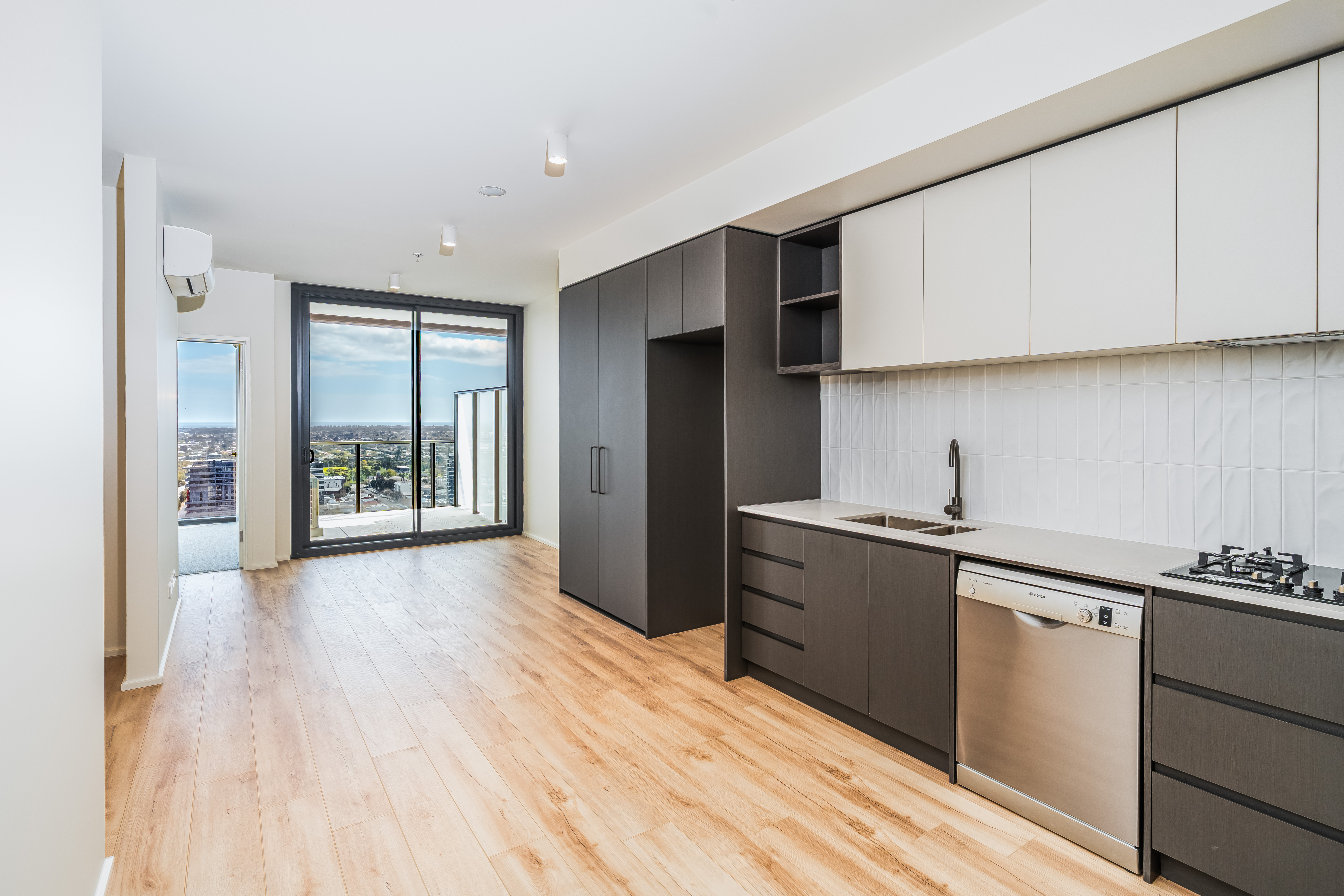 2603/6 Penaluna Place, ADELAIDE, SA 5000 2