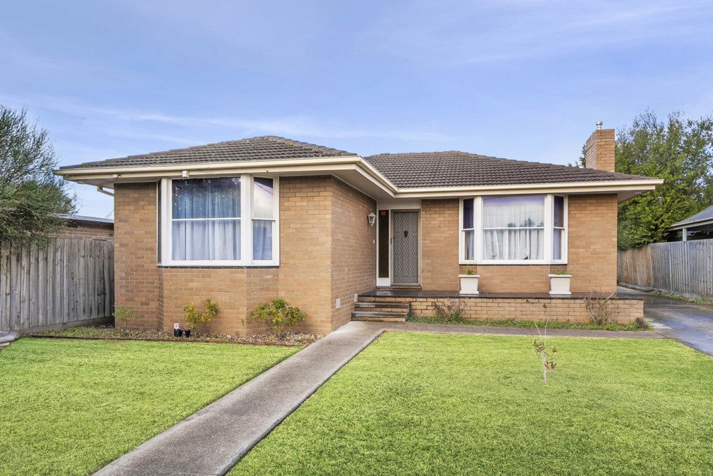 4 Watsons Road, Newcomb VIC