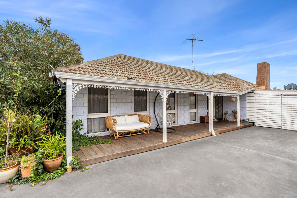 28 Nicholson Crescent, Bell Park VIC