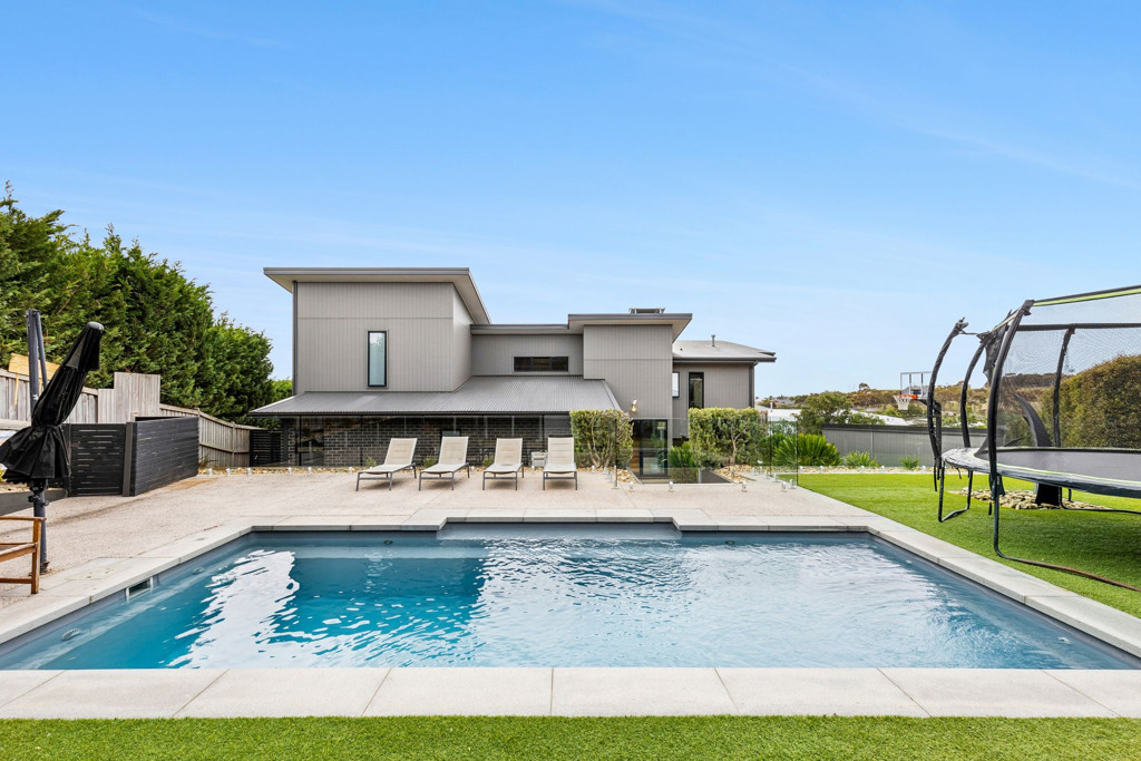 3 Chalon Court, Highton VIC