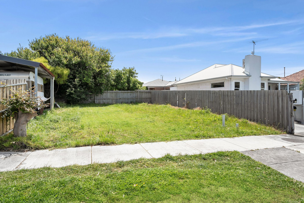 1A Pitman Street, Newcomb VIC