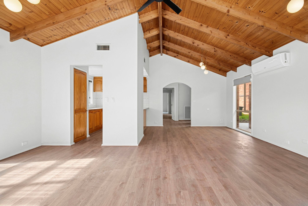 10/37 Chapel Street, Whittington VIC