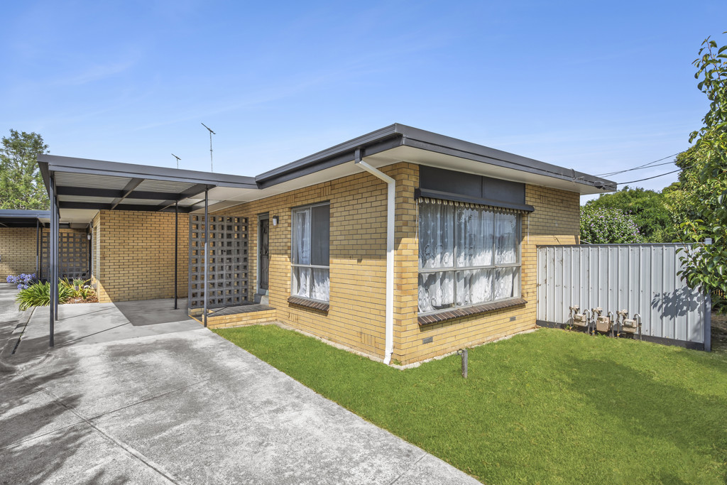 1/42 Bellarine Highway, Newcomb VIC