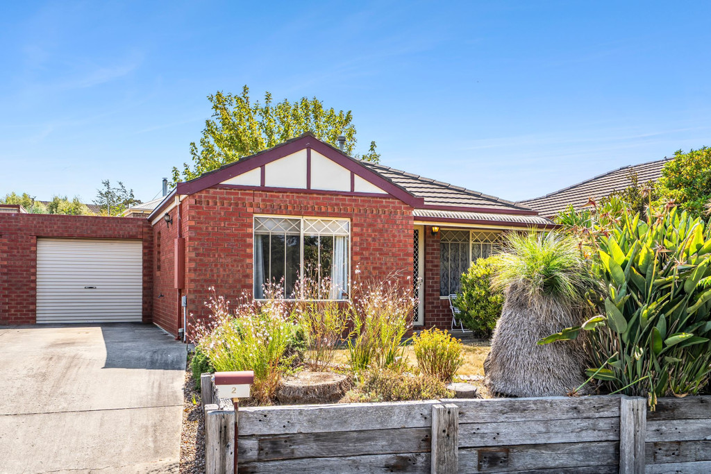 2 Molesworth Drive, Highton VIC