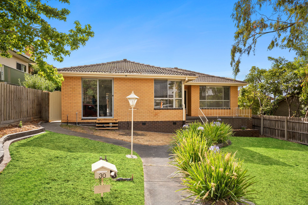 30 North Valley Road, Highton VIC