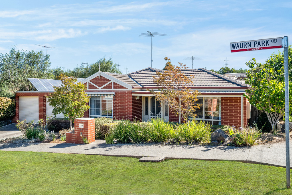 1/20 Waurn Park Court, Belmont VIC