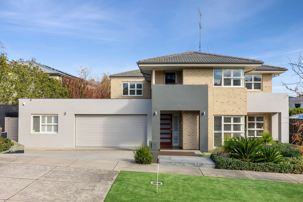 9 Orchardview Court, Highton VIC