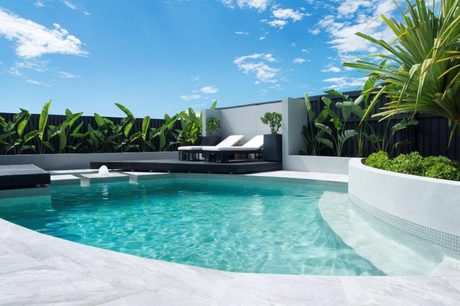 LUXURY CANAL HOME WITH POOL & OCEAN ACCESS