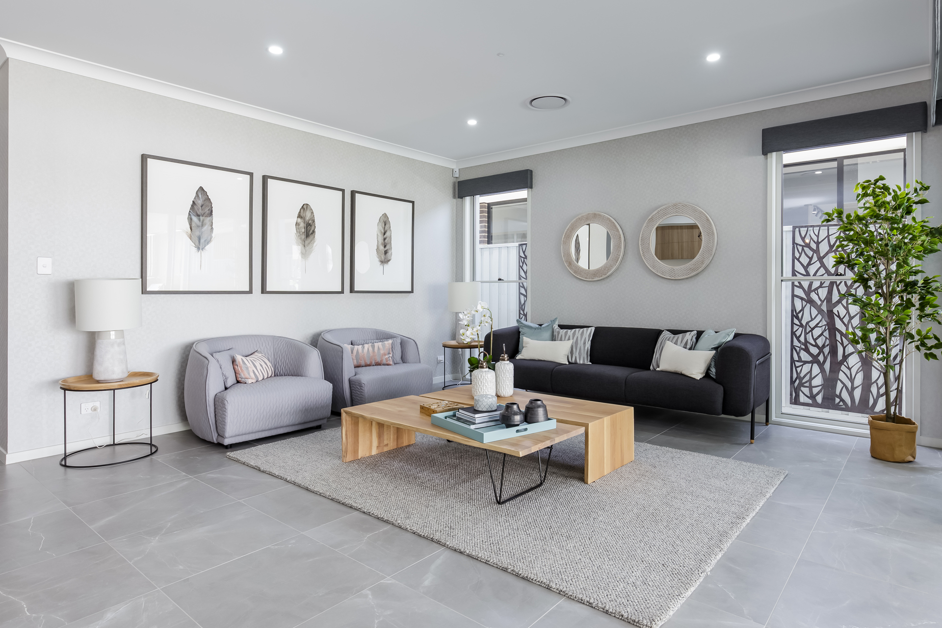 MODERN NEW 4 BED COASTAL HOME - PERFECT FOR THE FAMILY