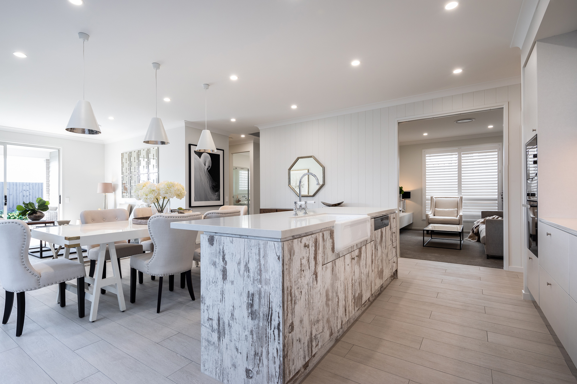 DESIGNER CANAL HOME WITH DEEP WATER OCEAN ACCESS