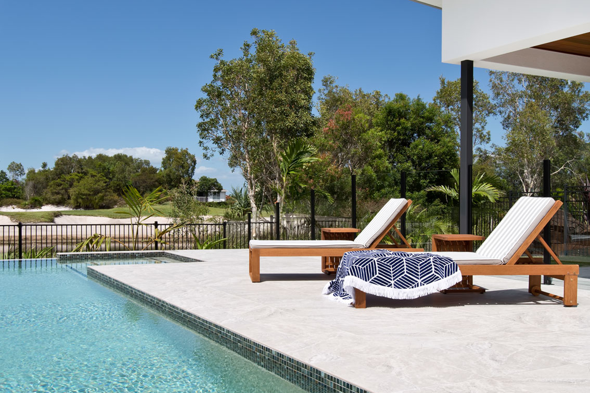 LUXURIOUS ISLAND HOME with POOL & PARKLAND VIEWS