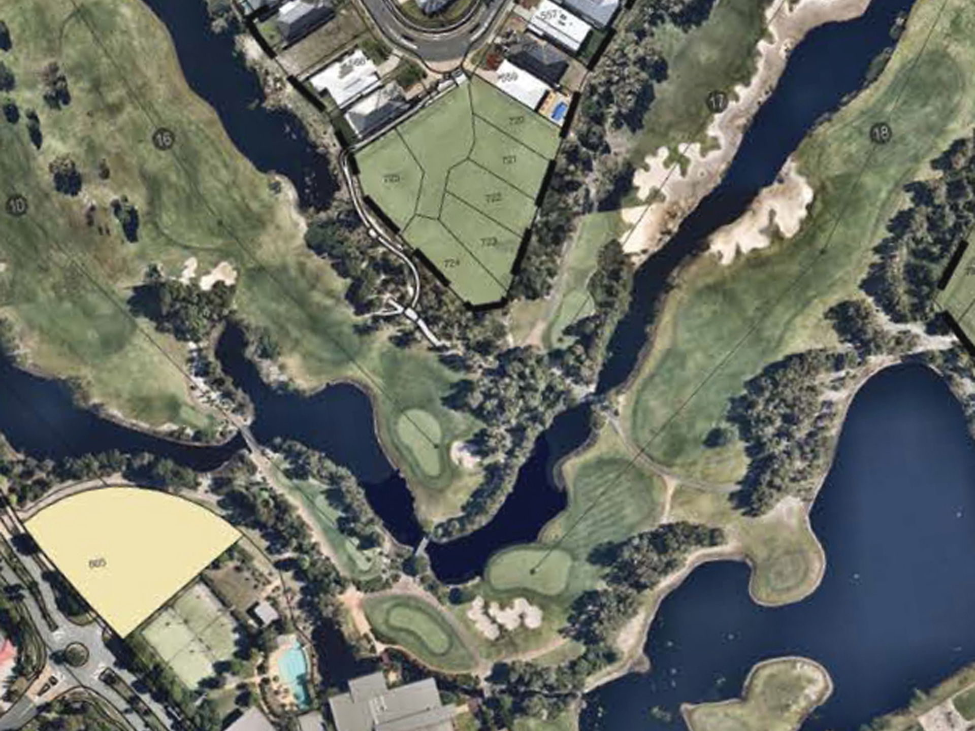 LARGE LAND SURROUND BY LAKES