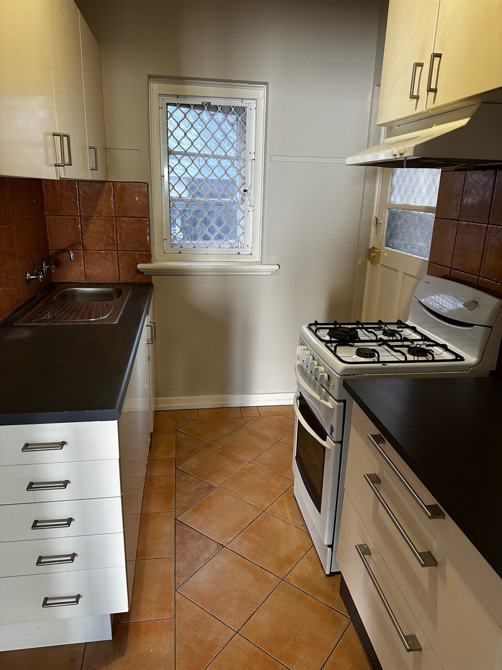 1/3 Brisbane Place, Perth WA, Perth - Thumbnail 3