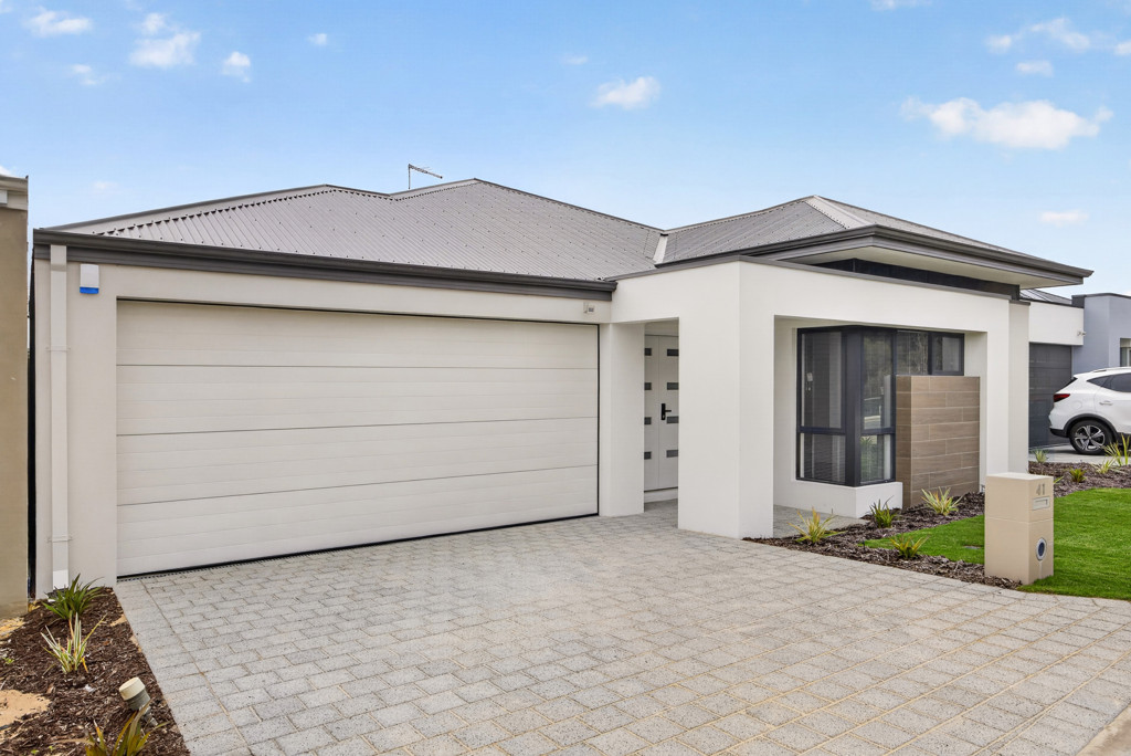 41 Chamaeleon Road, Bennett Springs - Image 1