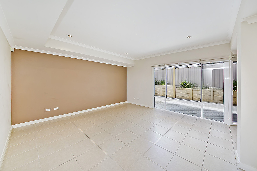 12D Hill Street, Innaloo WA, Innaloo - Thumbnail 6