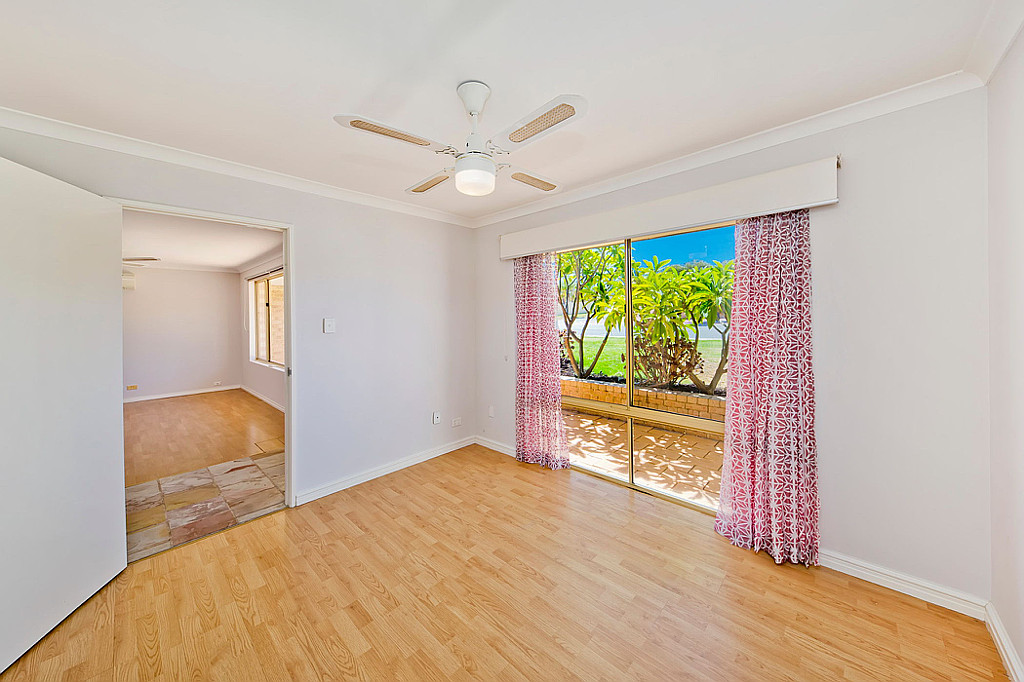 10 Bullfinch Way, Ballajura WA, Ballajura - Thumbnail 3
