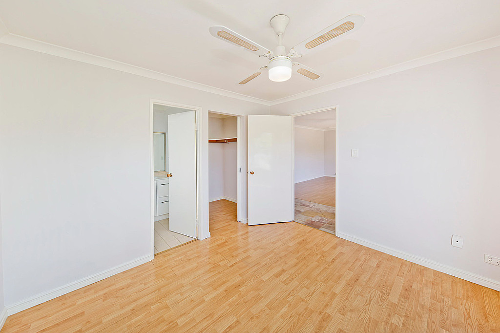 10 Bullfinch Way, Ballajura WA, Ballajura - Thumbnail 4