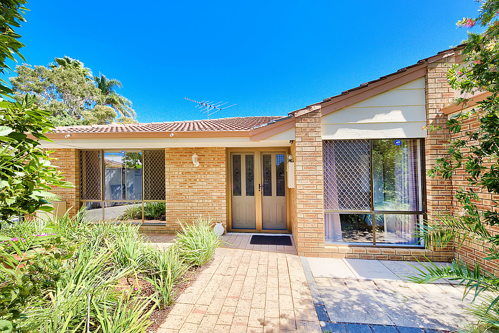 15 Stanton Crescent, Greenwood WA, Greenwood - Thumbnail 3