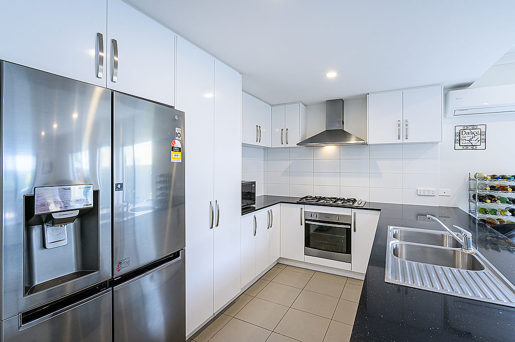 9 Piara Court, Woodvale WA, Woodvale - Thumbnail 4