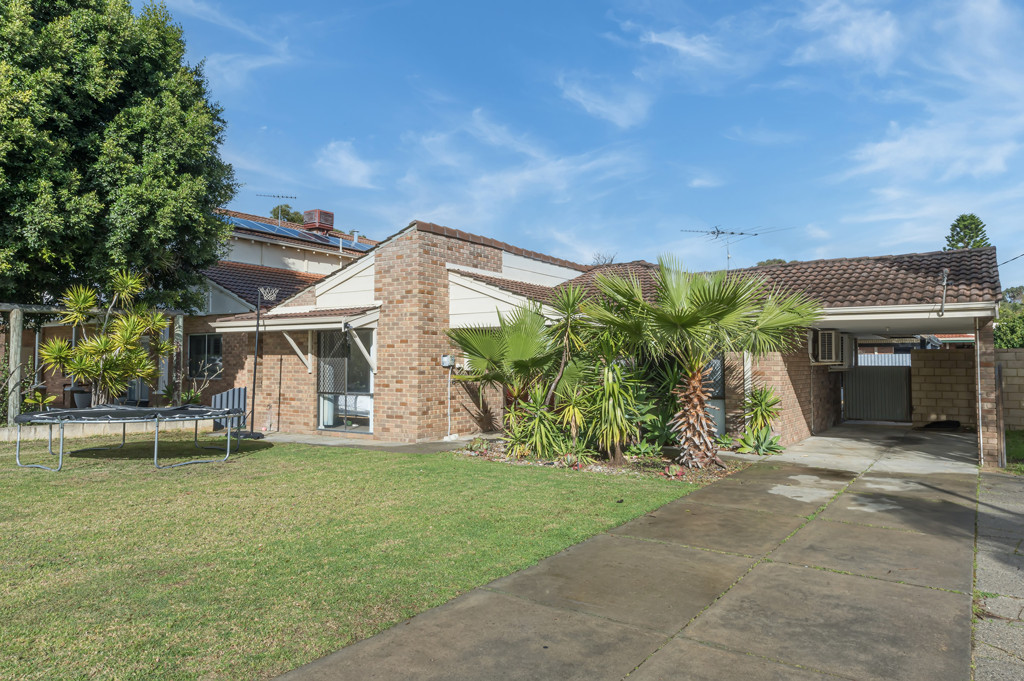 39 Doveridge Road, Duncraig WA, Duncraig - Thumbnail 2