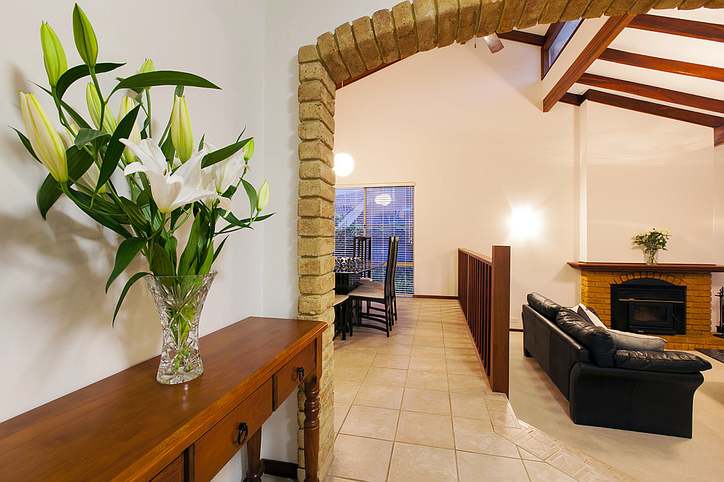 8 Lake Carine Gardens, Carine WA, Carine - Thumbnail 4
