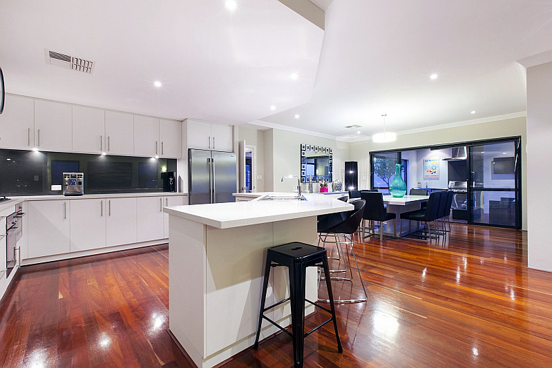 8 Ethel Street, Watermans Bay WA, Watermans Bay - Thumbnail 5