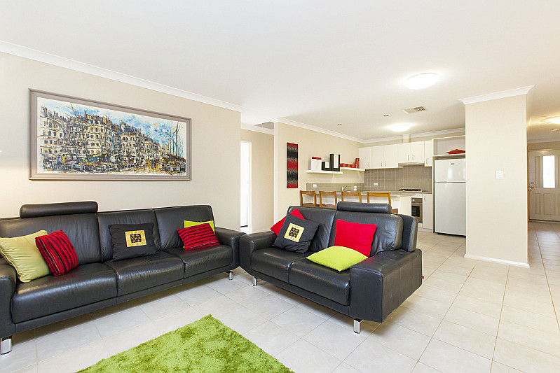 55/5 Calabrese, Wanneroo WA, Wanneroo - Thumbnail 2