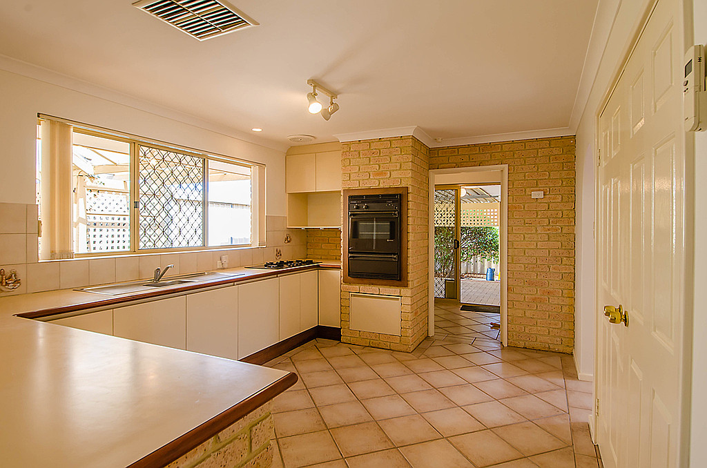 41 Wahroonga Way, Greenwood WA, Greenwood - Thumbnail 7