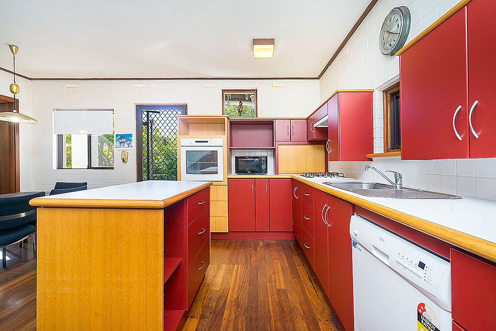 11 Haysom Street, Trigg WA, Trigg - Thumbnail 7